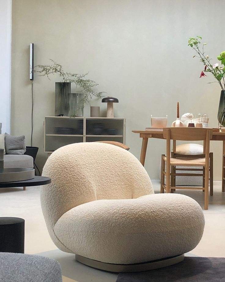 Yumi Lounge Chair