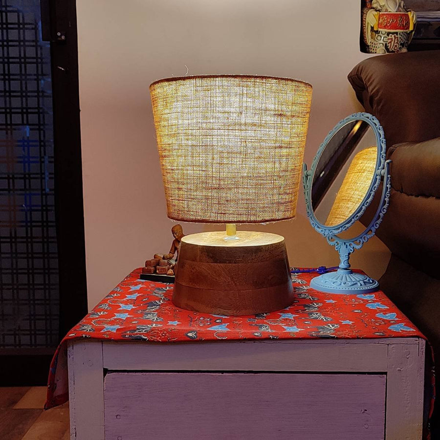 Nivra – Mini Wood Table Lamp, image 2
